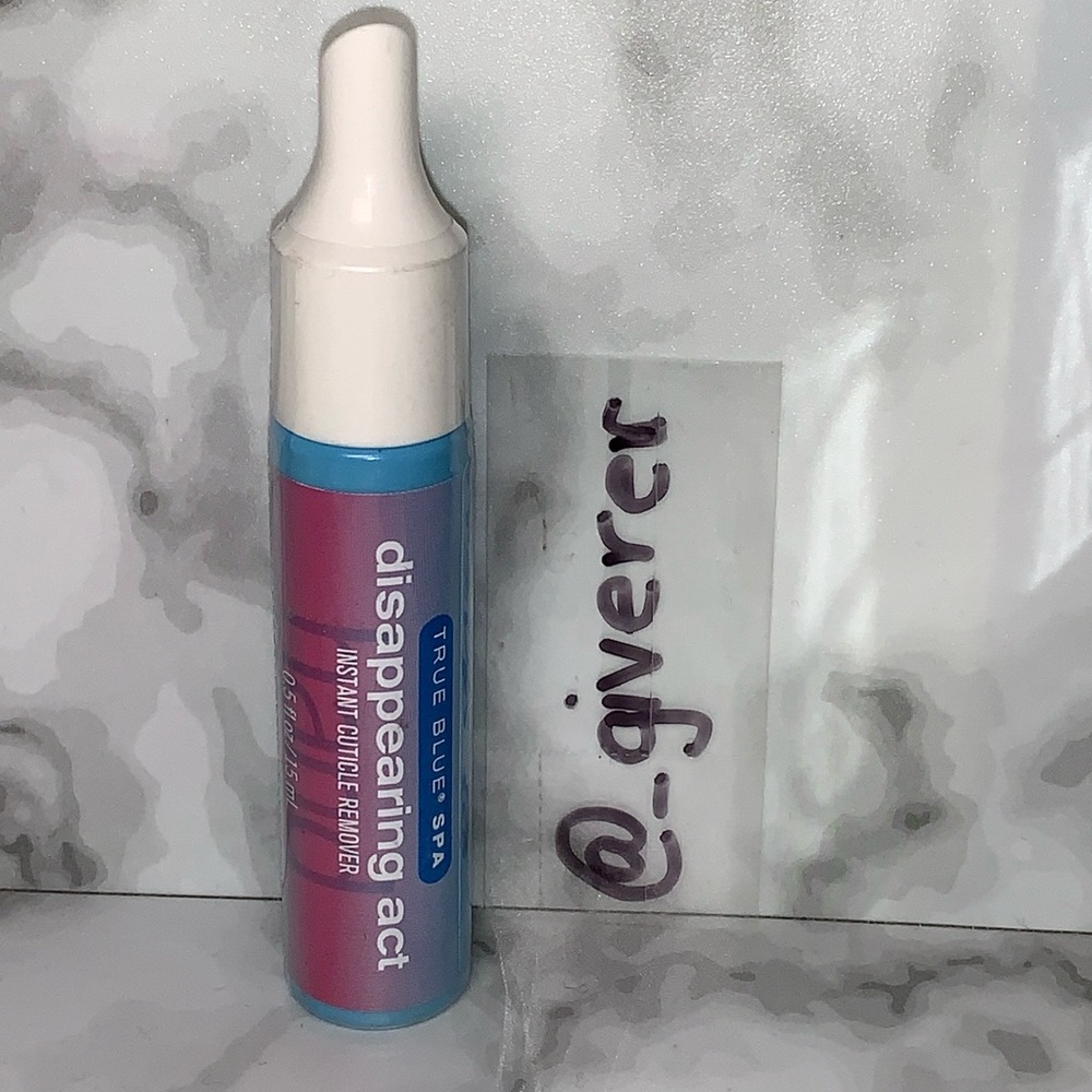 TBS Sealed Disappearing Act Cuticle Remover True Blue Spa BBW